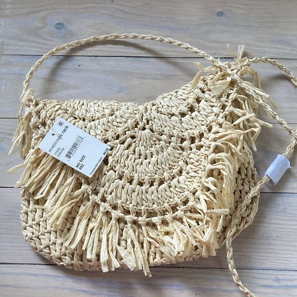 Crossbody Crocheted Straw Bag by Urban Expressions VEGAN 10.5 x 7 x 0.5 inches - Picture 14 of 15